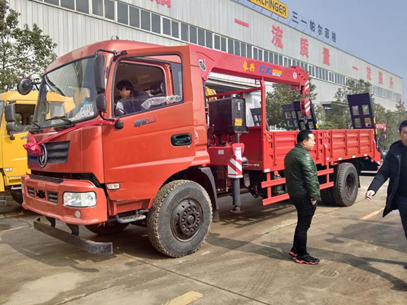 程力小型垃圾壓縮車