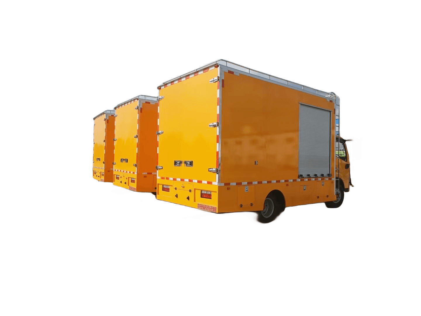 吉林市政管道紫外光固化修復(fù)車(chē)
