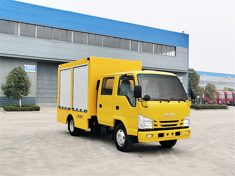 程力龍馬1000-4000方電力搶修排澇救險車油箱容積多少
