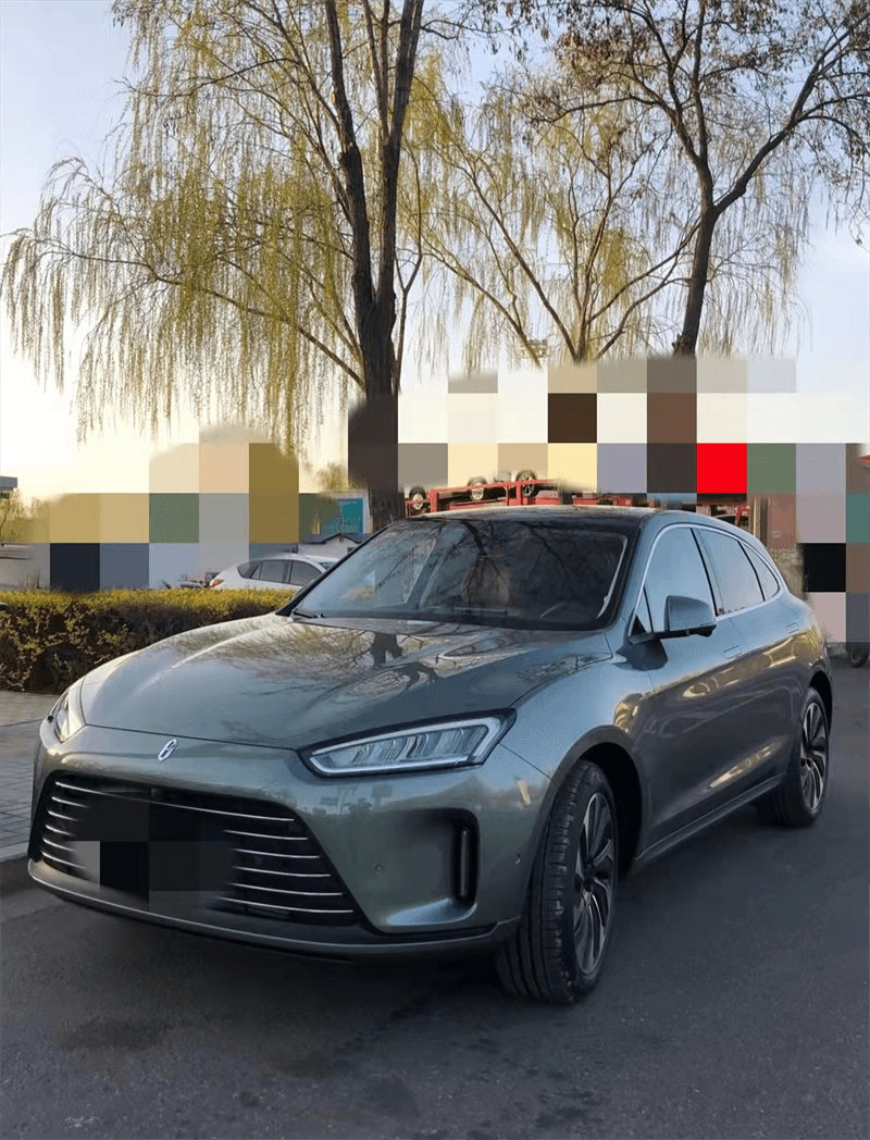 問(wèn)界 M5 與其他新能源車對(duì)比，誰(shuí)更勝一籌？
