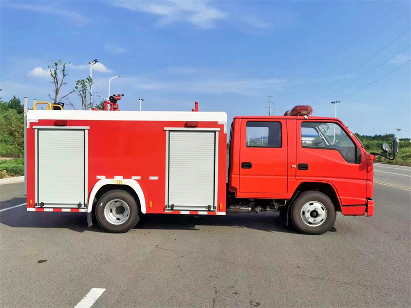 十八輛消防車
